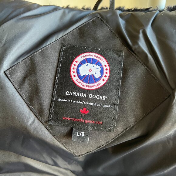 *RARE* Canada Goose Black Label Fitted Puffer - Picture 4 of 13